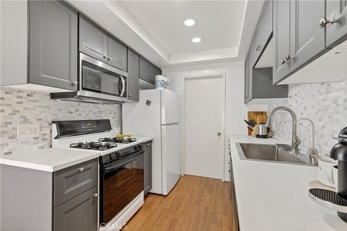 2-6437 Horse Shoe Ln, Yorba Linda, CA, 92886-6811 | Card Image