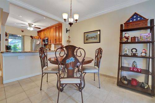 402-860 Se 6th Ave, Deerfield Beach, FL, 33441-5636 | Card Image