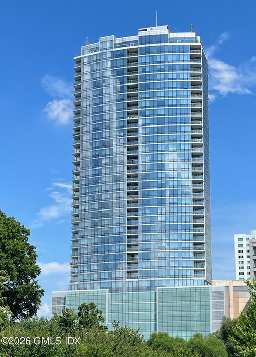 ph26e-1 Broad St, Stamford, CT, 06901-2331 | Card Image
