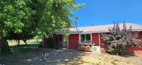 6795 Holland Loop Rd, Cave Junction, OR, 97523-9825 | Card Image