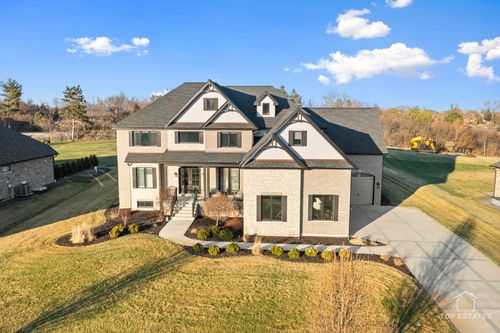 17931 S Crystal Lake Dr, Mokena, IL, 60448-8591 | Card Image