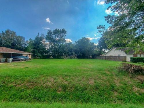 9395 Josey St, Beaumont, TX, 77707-1124 | Card Image