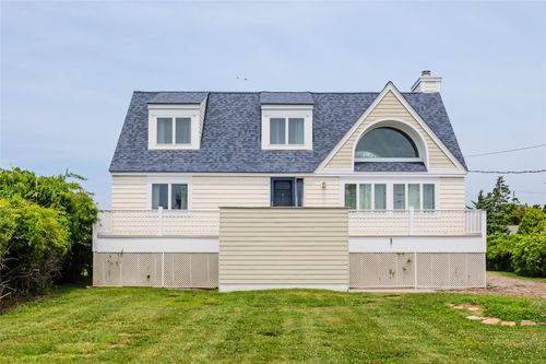 10 Bay View Rd, Southampton, NY, 11968-1106 | Card Image