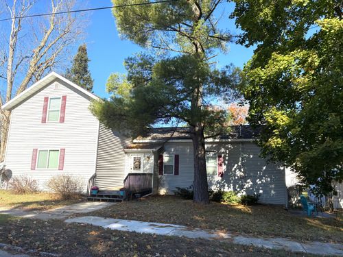 124 W Madison St, Big Rapids, MI, 49307-1340 | Card Image