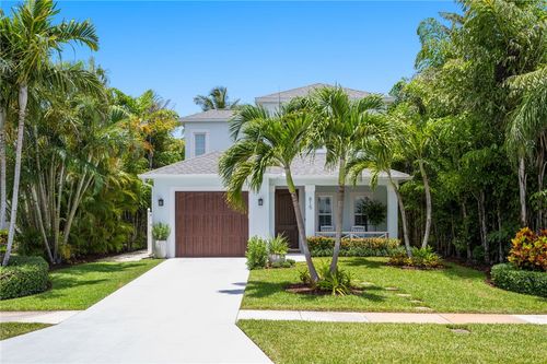 815 Cypress Rd, Vero Beach, FL, 32963-1612 | Card Image