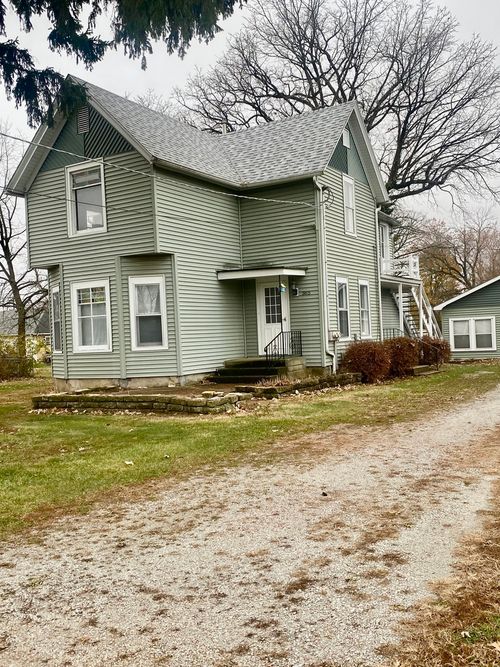 365 S 4th Ave, Saint Anne, IL, 60964-5601 | Card Image