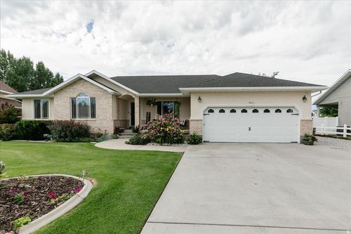 562 Aspen Cir, Preston, ID, 83263-1644 | Card Image