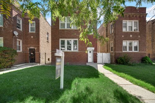 1647 N Austin Ave, Chicago, IL, 60639-4001 | Card Image