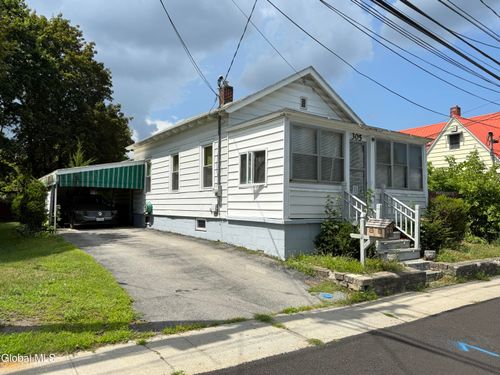305 Bay Road, Queensbury, NY, 12804 | Card Image