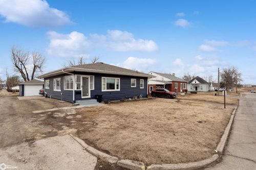 703 S 9th Ave, Marshalltown, IA, 50158-3504 | Card Image