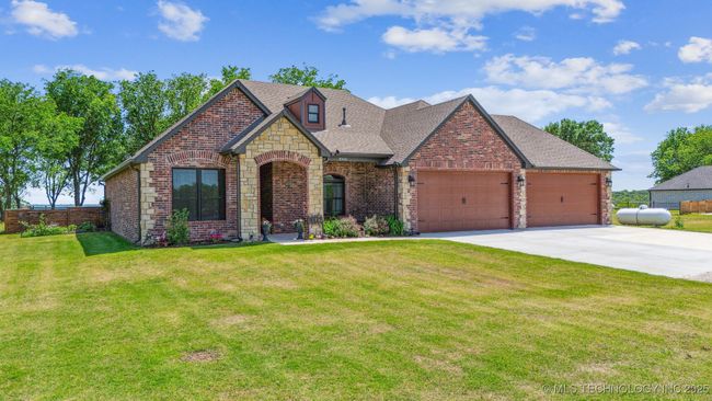 10442 E Lou Ridge Rd, House other with 4 bedrooms, 2 bathrooms and null parking in Talala OK | Image 6