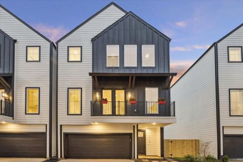 e-719 Thornton Rd, Houston, TX, 77018-2109 | Card Image