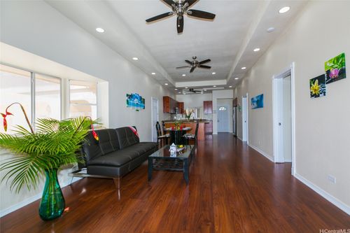 3741 Harding Ave, Honolulu, HI, 96816-3728 | Card Image
