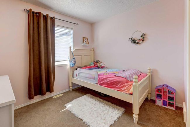 218 Evansmeade Close Nw, House other with 3 bedrooms, 4 bathrooms and 2 parking in Calgary AB | Image 16