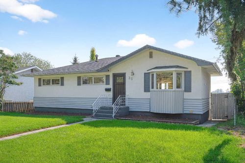 35 Collingwood Place Nw, Calgary, AB, T2L0R1 | Card Image