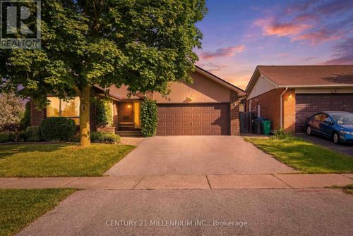 112 Blackthorn Lane, Brampton (Brampton North), ON, L6V3K8 | Card Image