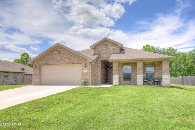 710 Wisteria Ln, House other with 4 bedrooms, 3 bathrooms and null parking in Carl Junction MO | Image 4