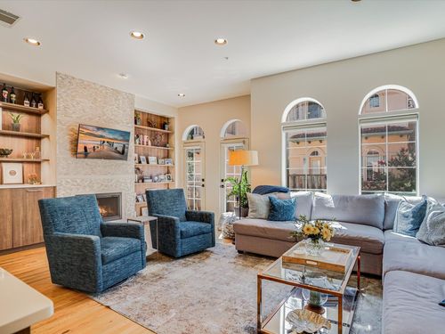 apt-27-1529 Barton Springs Rd, Austin, TX, 78704-1016 | Card Image