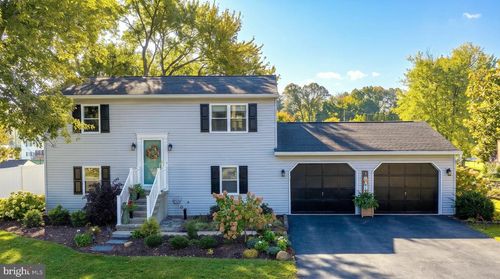 2450 Heather Rd, YORK, PA, 17408-4383 | Card Image