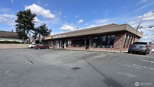 4027 Rucker Ave, Everett, WA, 98201-4839 | Card Image