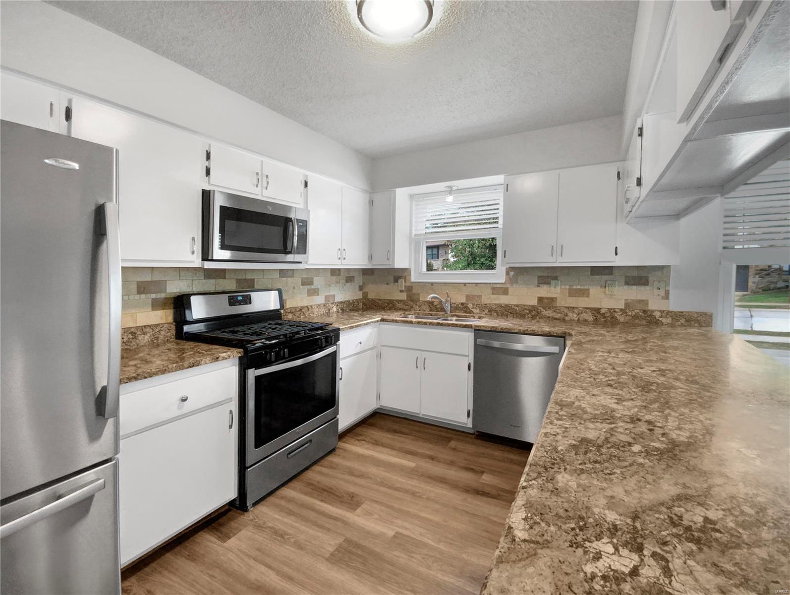 Barwood Dr, Arnold, MO 63010