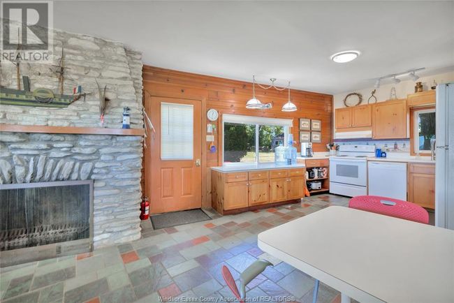67 E Shore Rd, House other with 4 bedrooms, 2 bathrooms and null parking in Pelee Island ON | Image 23