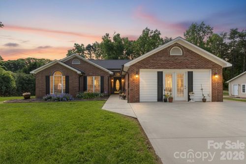 7760 Wallace Ln, Denver, NC, 28037-8289 | Card Image