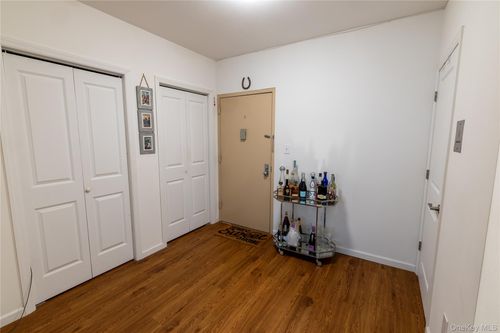 apt-a2-525 Beach 138th St, Rockaway Park, NY, 11694-1300 | Card Image