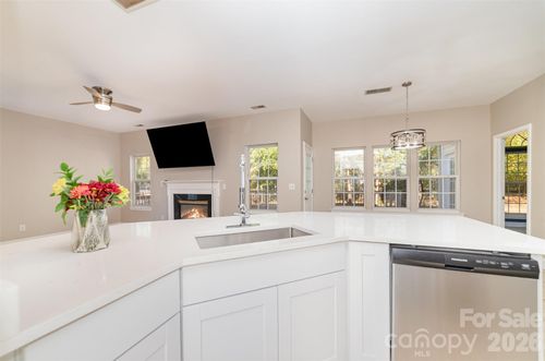 12538 Cardinal Woods Dr, Pineville, NC, 28134-9113 | Card Image