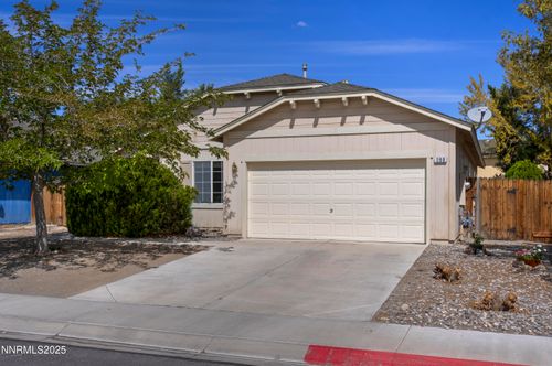 288 Fallen Leaf Ln, Fernley, NV, 89408-5683 | Card Image