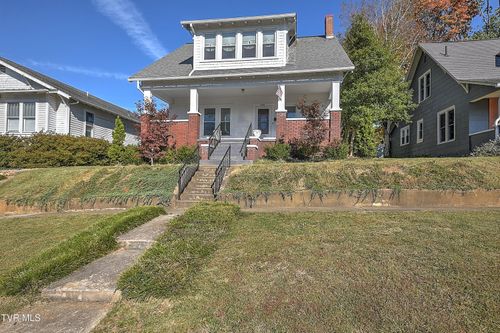 1009 Lawrence Ave, Bristol, VA, 24201-3423 | Card Image