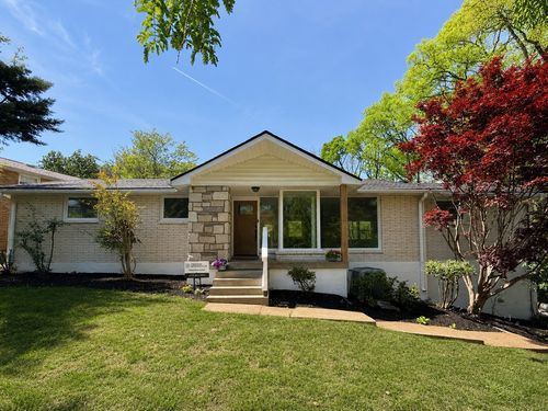 136 Roberta Dr, Hendersonville, TN, 37075-5320 | Card Image