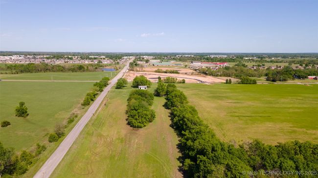3 W Oak St, Home with 0 bedrooms, 0 bathrooms and null parking in Skiatook OK | Image 25
