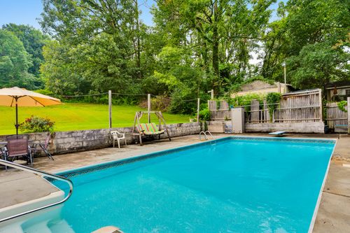 912 Crest Dr, Chickamauga, GA, 30707-3207 | Card Image