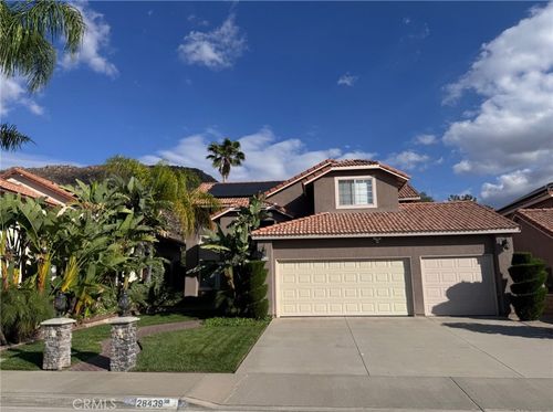 28439 Forest Oaks Way, Moreno Valley, CA, 92555 | Card Image