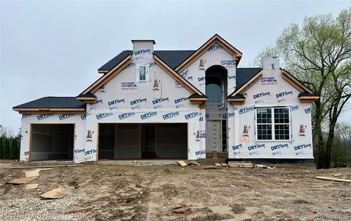 2041 Crested Butte Dr, White Lake, MI, 48383-2375 | Card Image