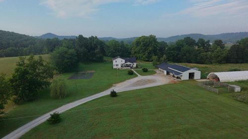 751 Old State Rd, Owingsville, KY, 40360-8512 | Card Image