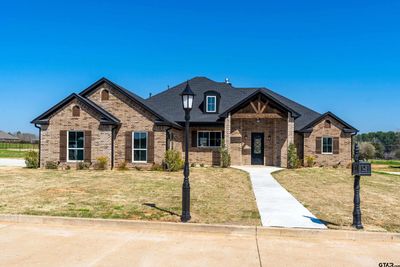 135 Winners Cir, House other with 4 bedrooms, 3 bathrooms and null parking in Longview TX | Image 1