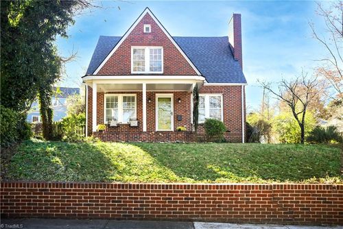 1805 W Friendly Ave, Greensboro, NC, 27403-1240 | Card Image