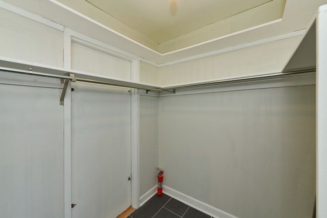 APT-1704 - 7033 N Kedzie Ave, Condo with 2 bedrooms, 2 bathrooms and 2 parking in Chicago IL | Image 18