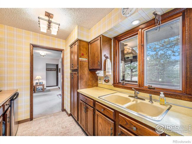 Main Living Room in 3 Bedroom Side | Image 11