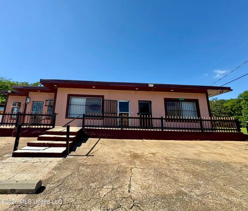 3340 Forest Avenue, Jackson, MS, 39213 | Card Image