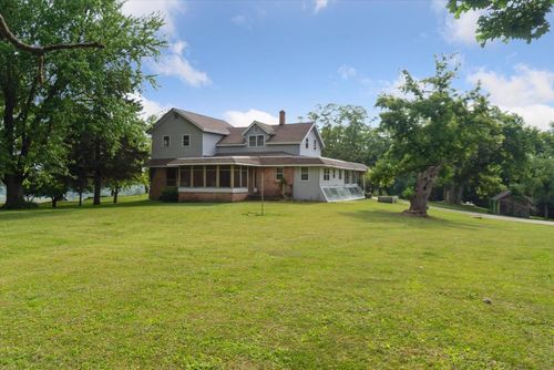 2611 South Road, Lyons, WI, 53105 | Card Image