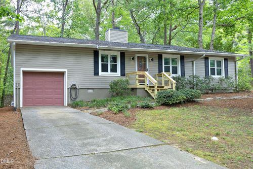 200 Honeysuckle Ln, Cary, NC, 27513-4923 | Card Image