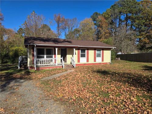 897 Tyler Dr, Williamsburg, VA, 23185-5232 | Card Image