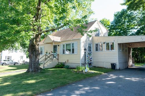 26 Sunset Rd, Dracut, MA, 01826-2440 | Card Image