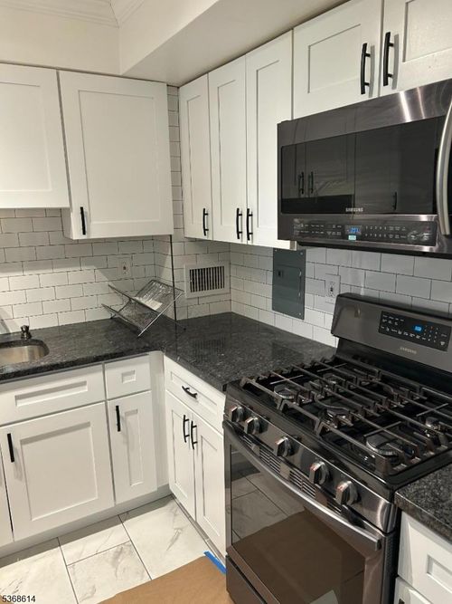 apt-3h-276 Prospect St, East Orange, NJ, 07017-2832 | Card Image