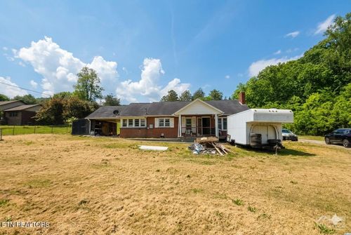 5677 Lone Mountain Rd, New Tazewell, TN, 37825-2248 | Card Image