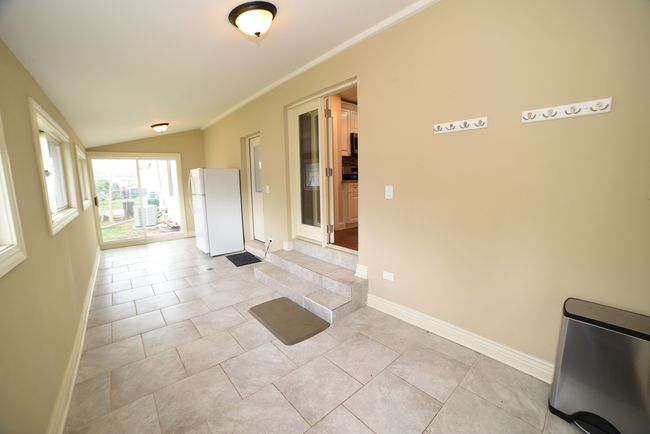 813 S Wolf Rd, House other with 3 bedrooms, 3 bathrooms and 2 parking in Des Plaines IL | Image 40