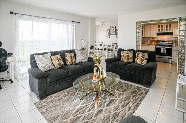 APT-601 - 4164 Inverrary Dr, Condo with 2 bedrooms, 2 bathrooms and null parking in Lauderhill FL | Image 10